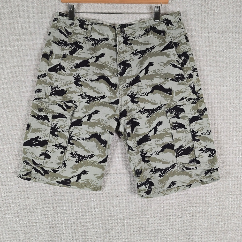 Levi Strauss Mens Tiger Stripe‎ Camo Cargo Shorts Grey Black 12463-0299 Size 32